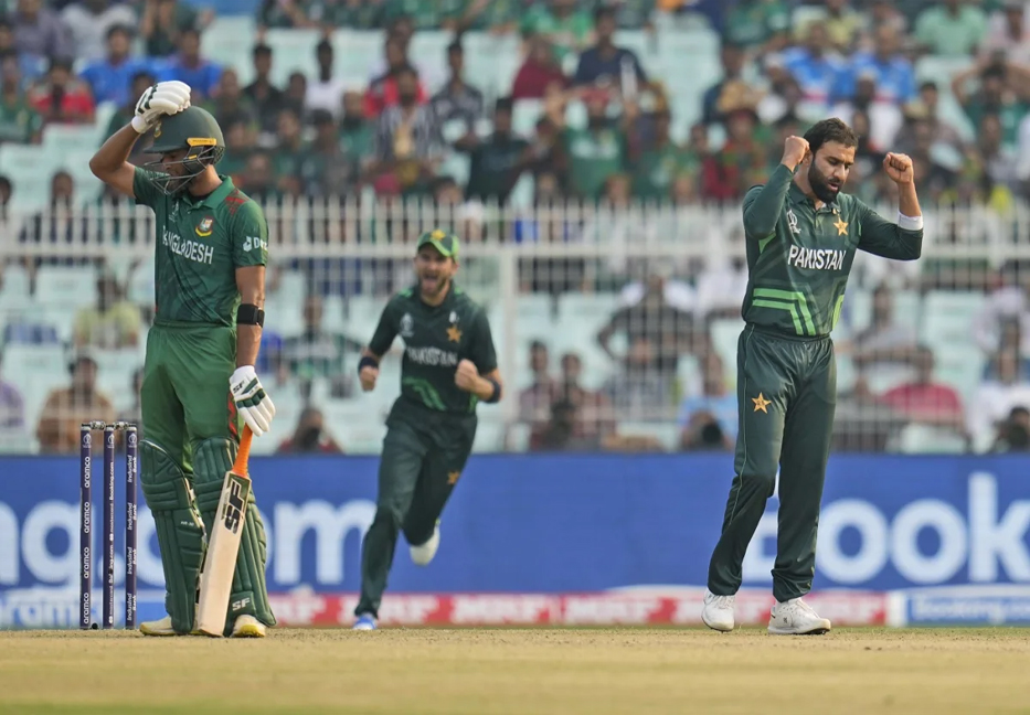 Bangladesh bundled out for 204 against Pakistan