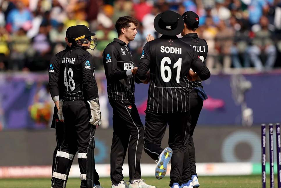 New Zealand opt to bowl
