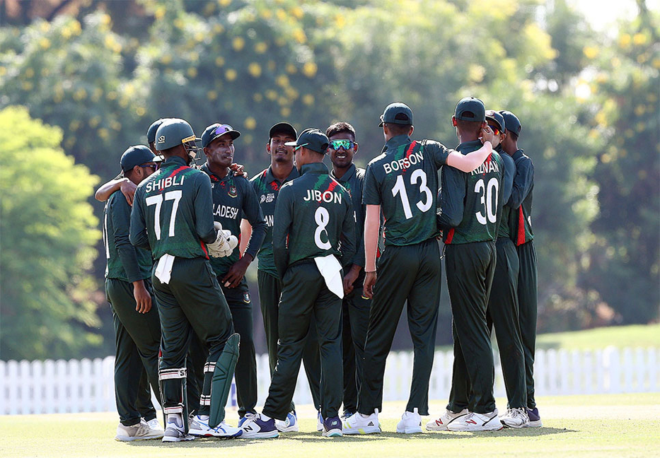 India set Bangladesh target of 189 in U-19 Asia Cup semis 