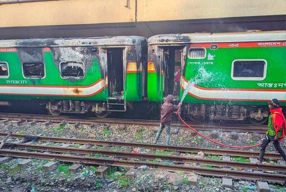 Four killed as miscreants torched train in Dhaka