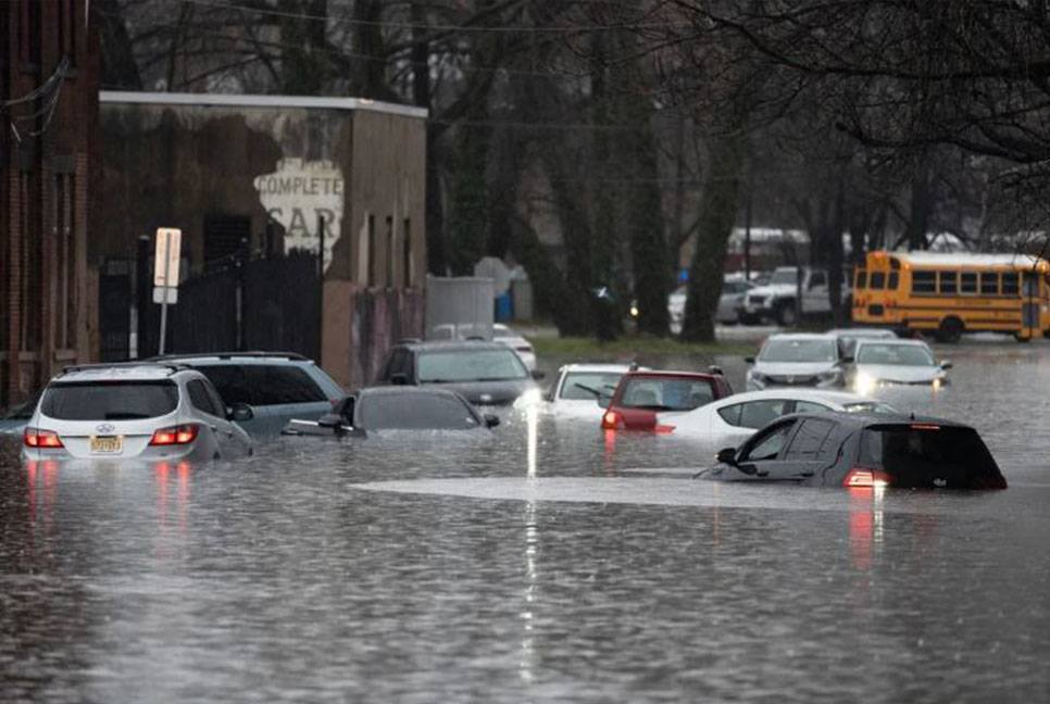 4 dead after powerful storm hits US