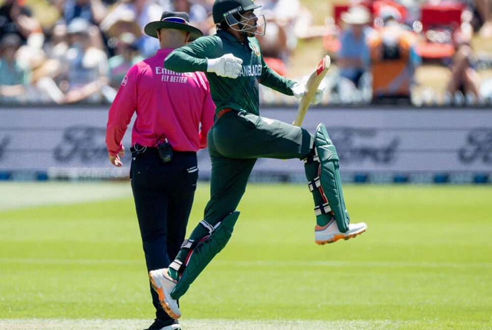 Soumya hits superb century as Bangladesh set target 292