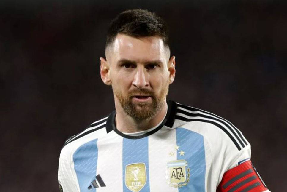 Messi wins FIFA player of the year award