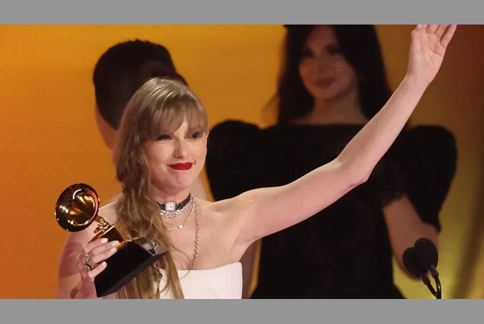 Taylor Swift makes history at Grammy Awards