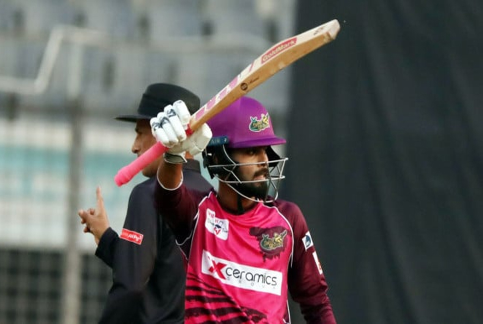 Hridoy’s maiden T20 century powers Comilla to chase down Dhaka’s big total  

