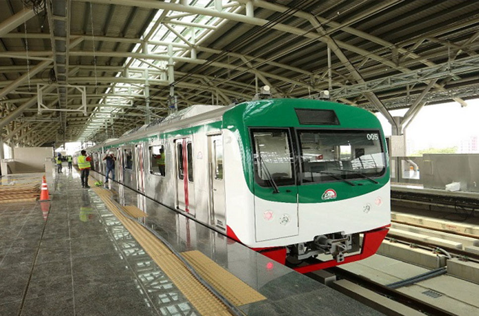 Metro rail to run every 8 minutes during peak hours from Saturday