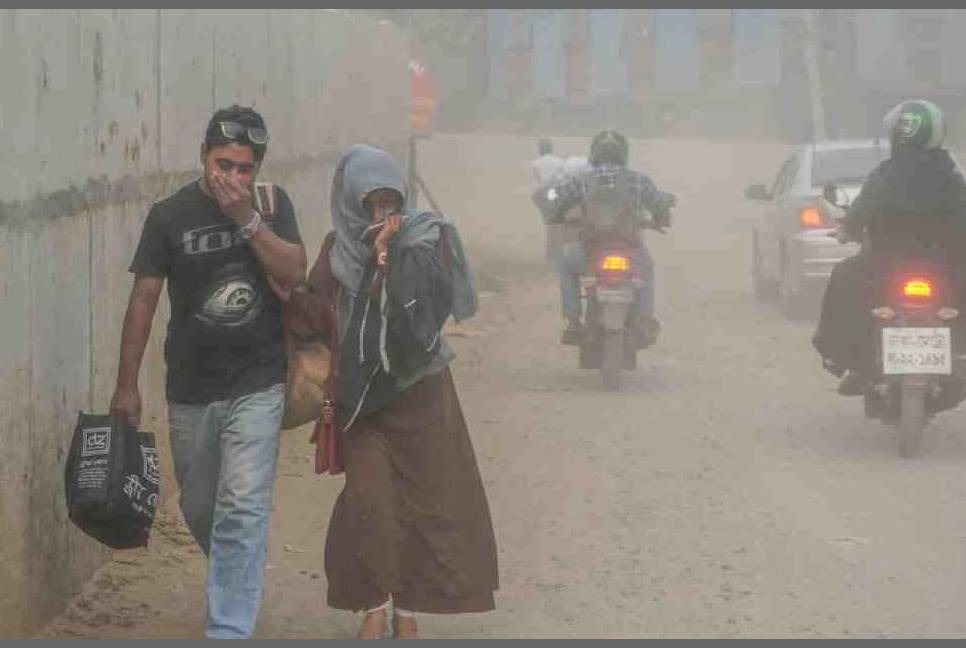 Dhaka’s air ‘hazardous’, worst this morning