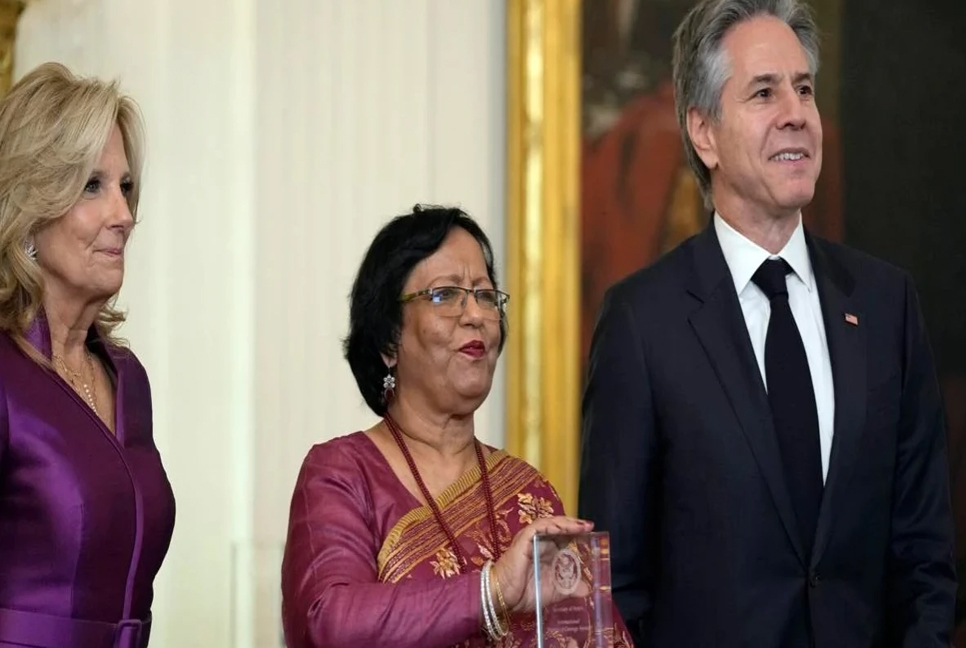 Fawzia Karim honored with International Women of Courage Award of US 
