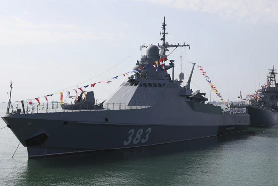 Ukraine claims to sunk Russian patrol ship near Crimea