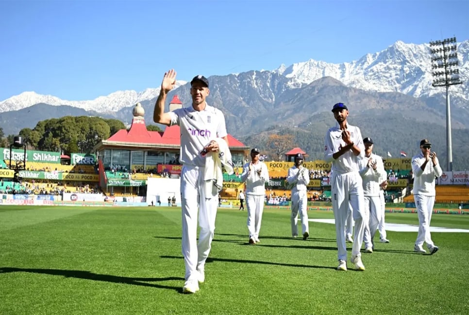 James Anderson reaches 700 test wickets milestone 