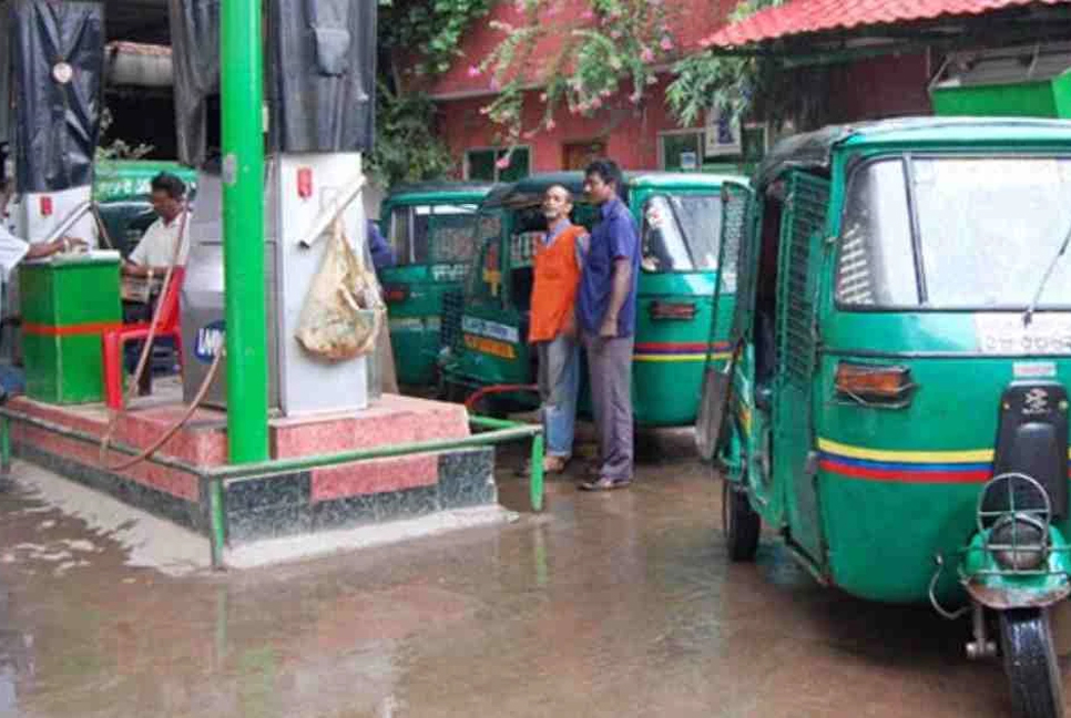 CNG stations change their timings