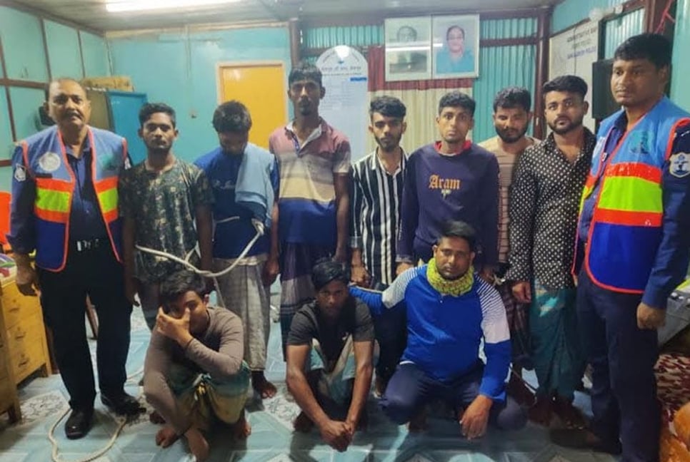 10 fishermen arrested for violating Hilsha ban in Chandpur