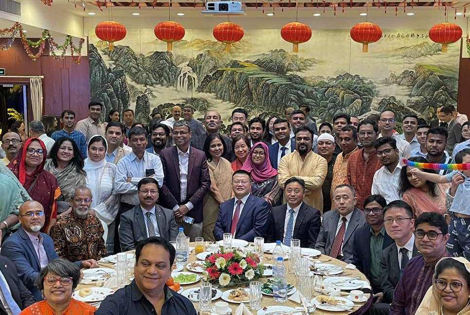 Chinese Embassy hosts Iftar party