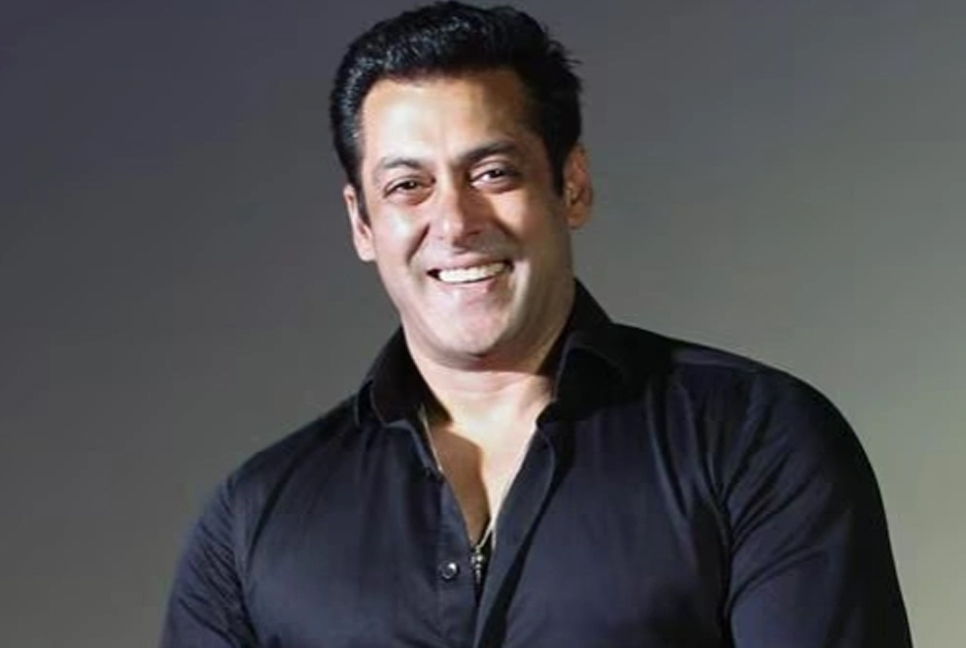 Gunshots fired outside Salman Khan's Mumbai home