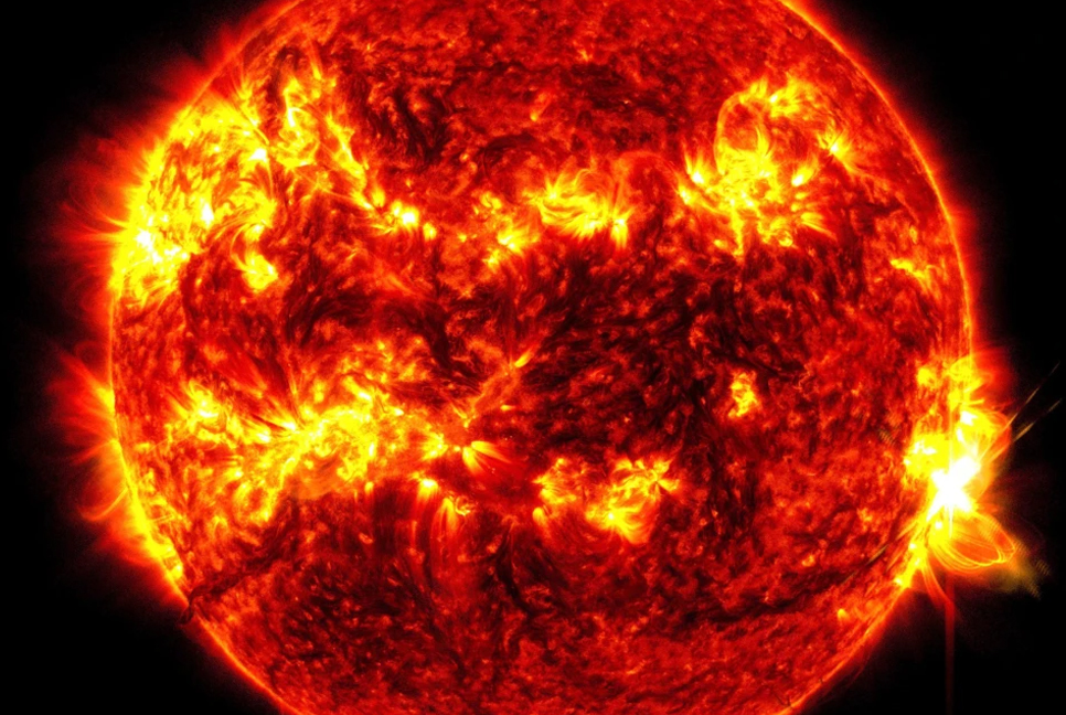 Sun shoots out biggest solar flare in almost 2 decades