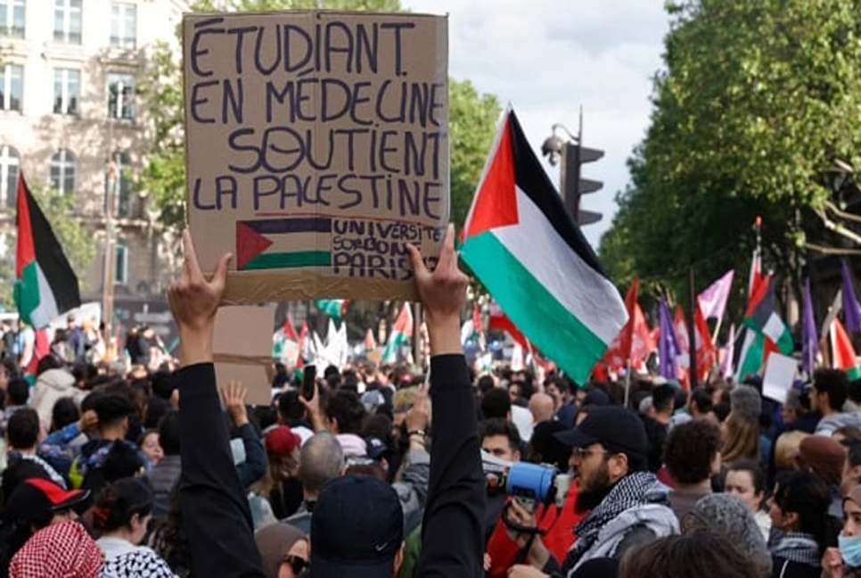 10,000 demonstrate in Paris in protest of Israeli’s offensive in Gaza