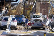 Death toll climbs to 21 after tornadoes in US