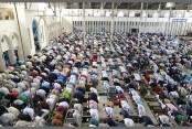 5 Eid jamaats at Baitul Mukarram 
