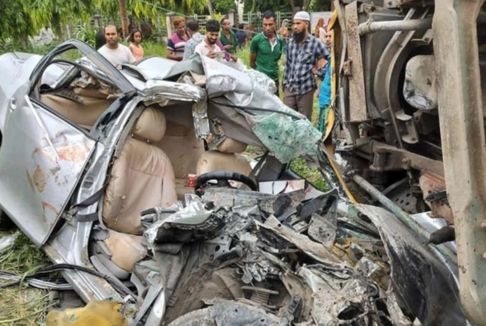 4 killed in Tangail road accidents