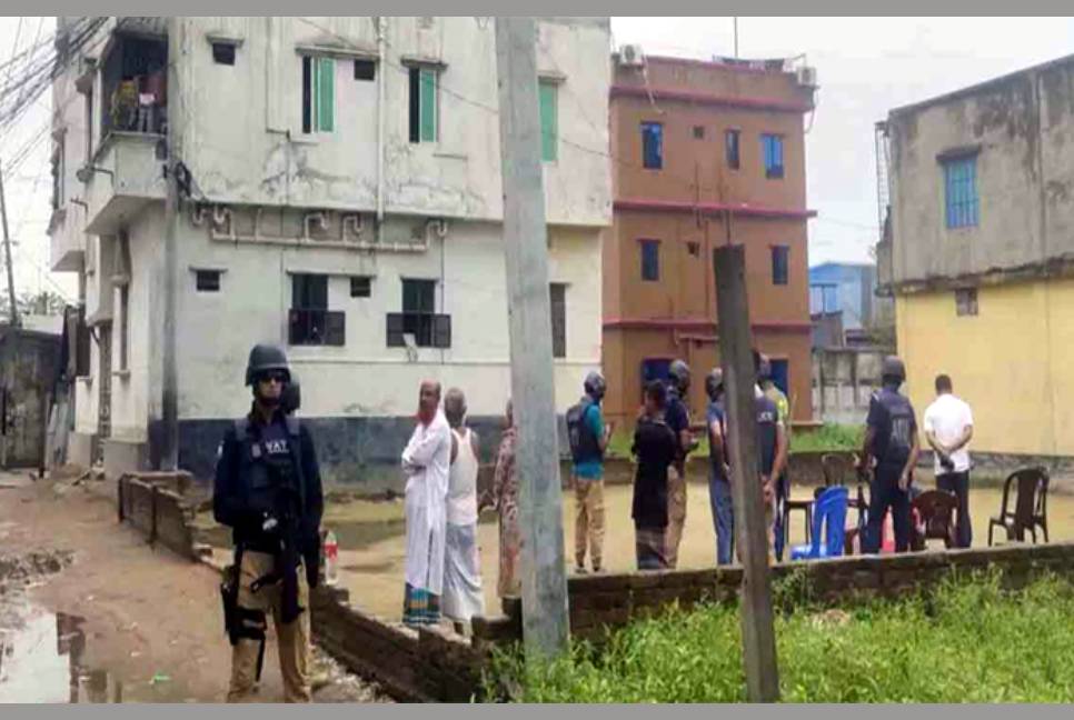 Militant den busted in Narayanganj