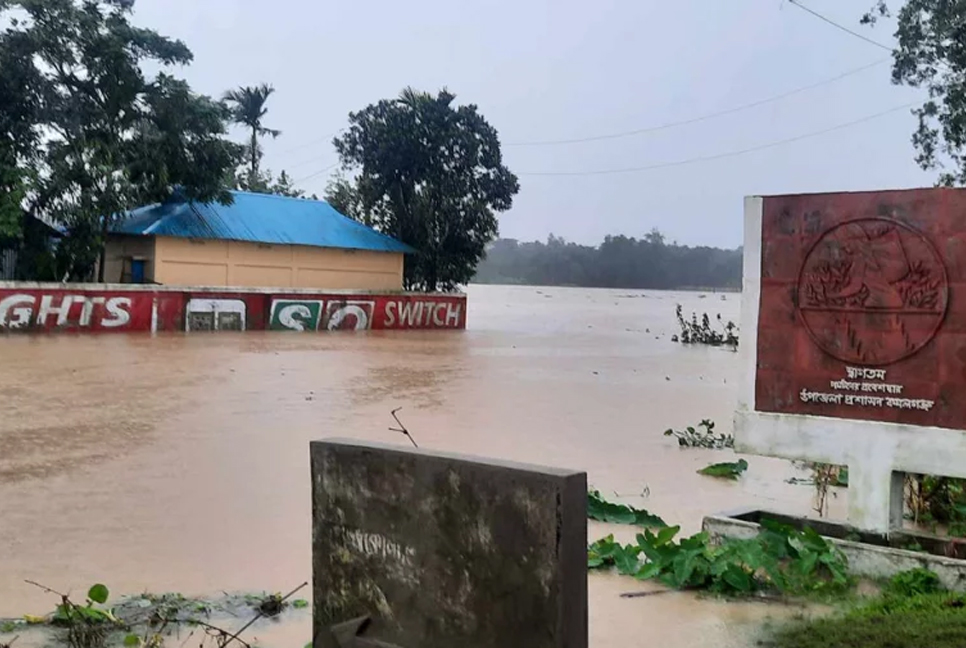 Three lakh stranded in Moulvibazar flood; 133 educational institutions inundated