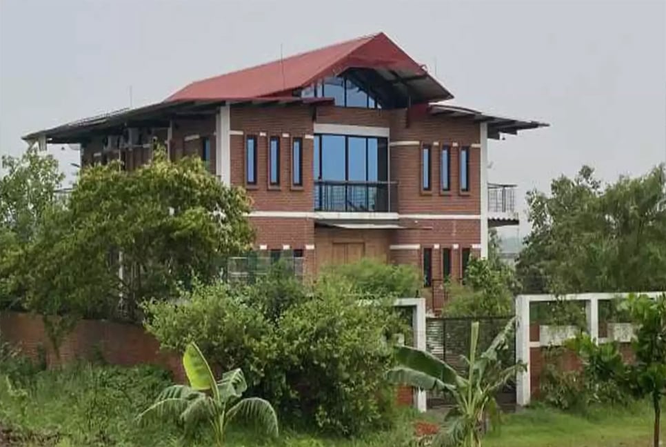 Benazir's duplex house at Narayanganj worth Tk 10cr seized