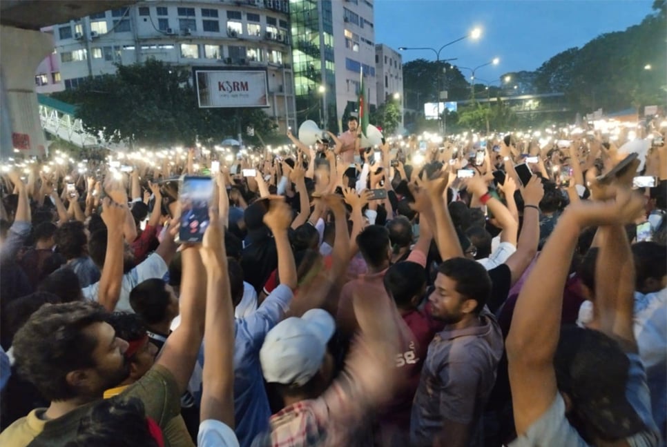 Quota protesters now at Shahbagh