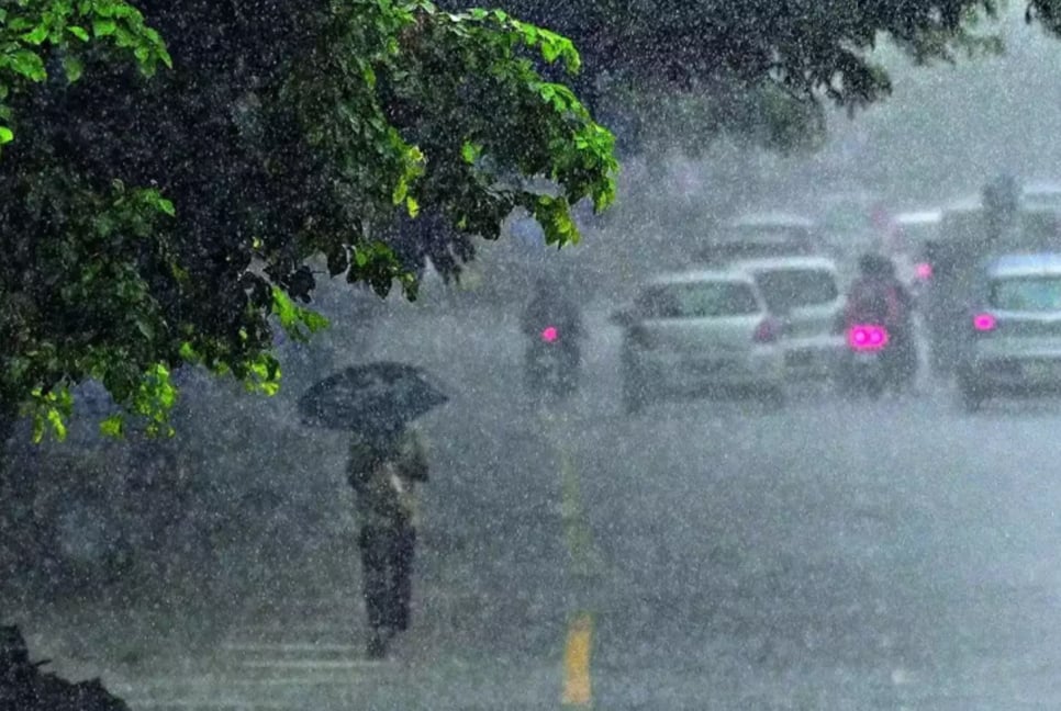 BMD issues cautionary signal 3 as heavy rainfall expected